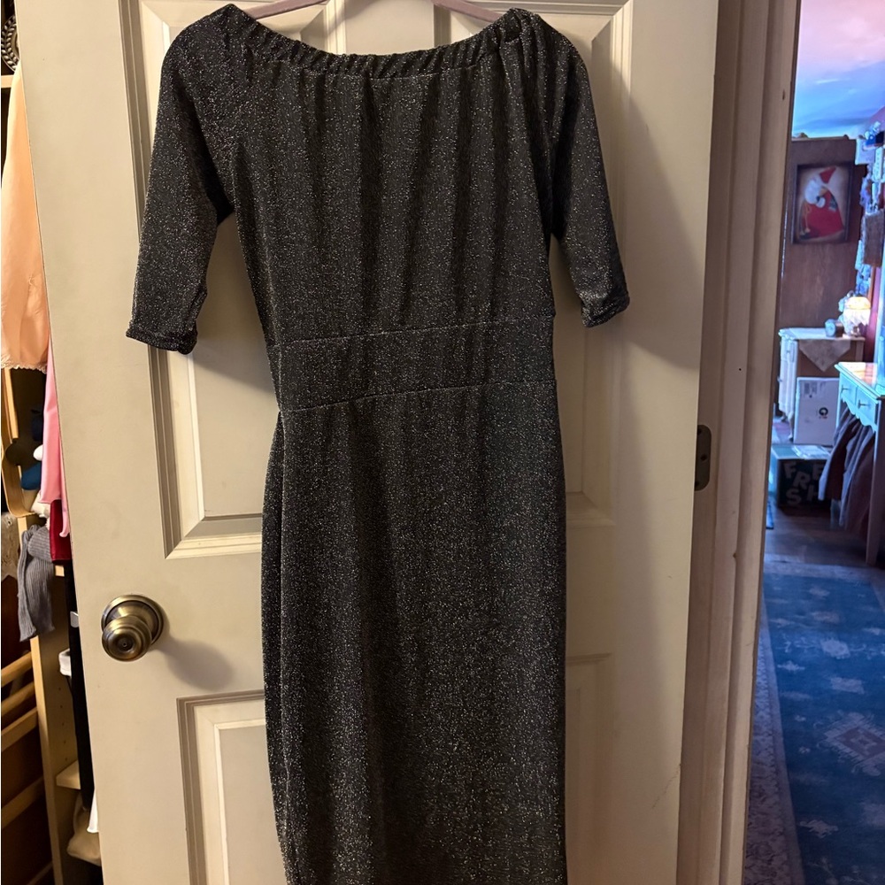 Elegant Off-Shoulder Glitter Midi Dress